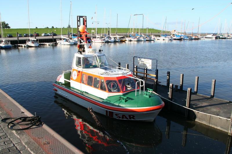 13DP-2008-043 Bild002.JPG - Das Seenotrettungsboot BALTRUM bereit im Hafen von Horumersiel